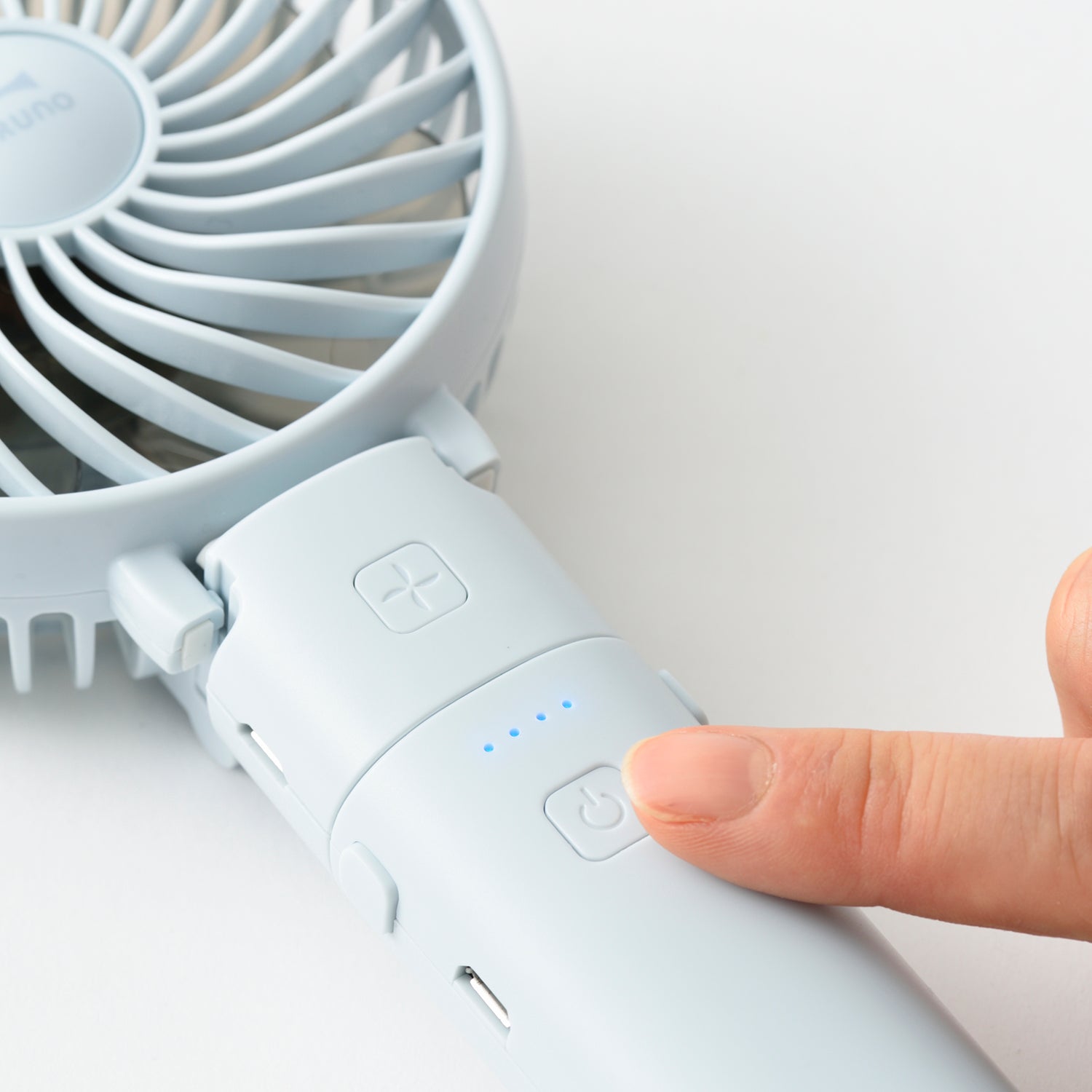 BRUNO Portable Mini Fan - Navy BDE029-NV