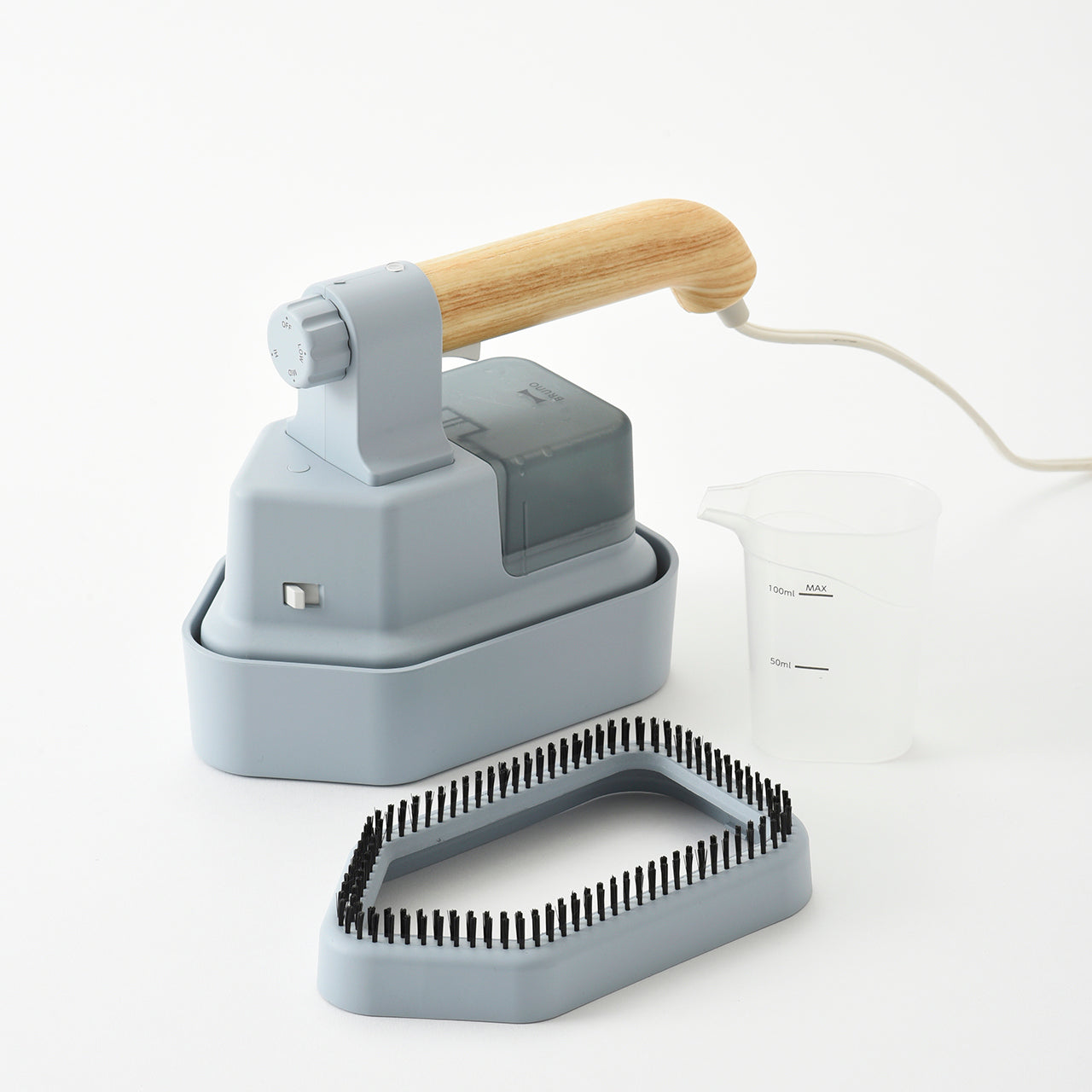 BRUNO Handy and Press Steamer - Ivory