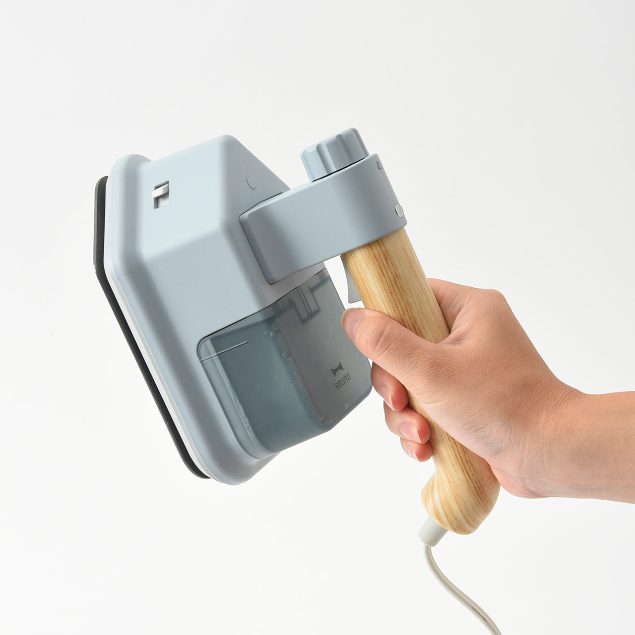 BRUNO Handy and Press Steamer - Ivory