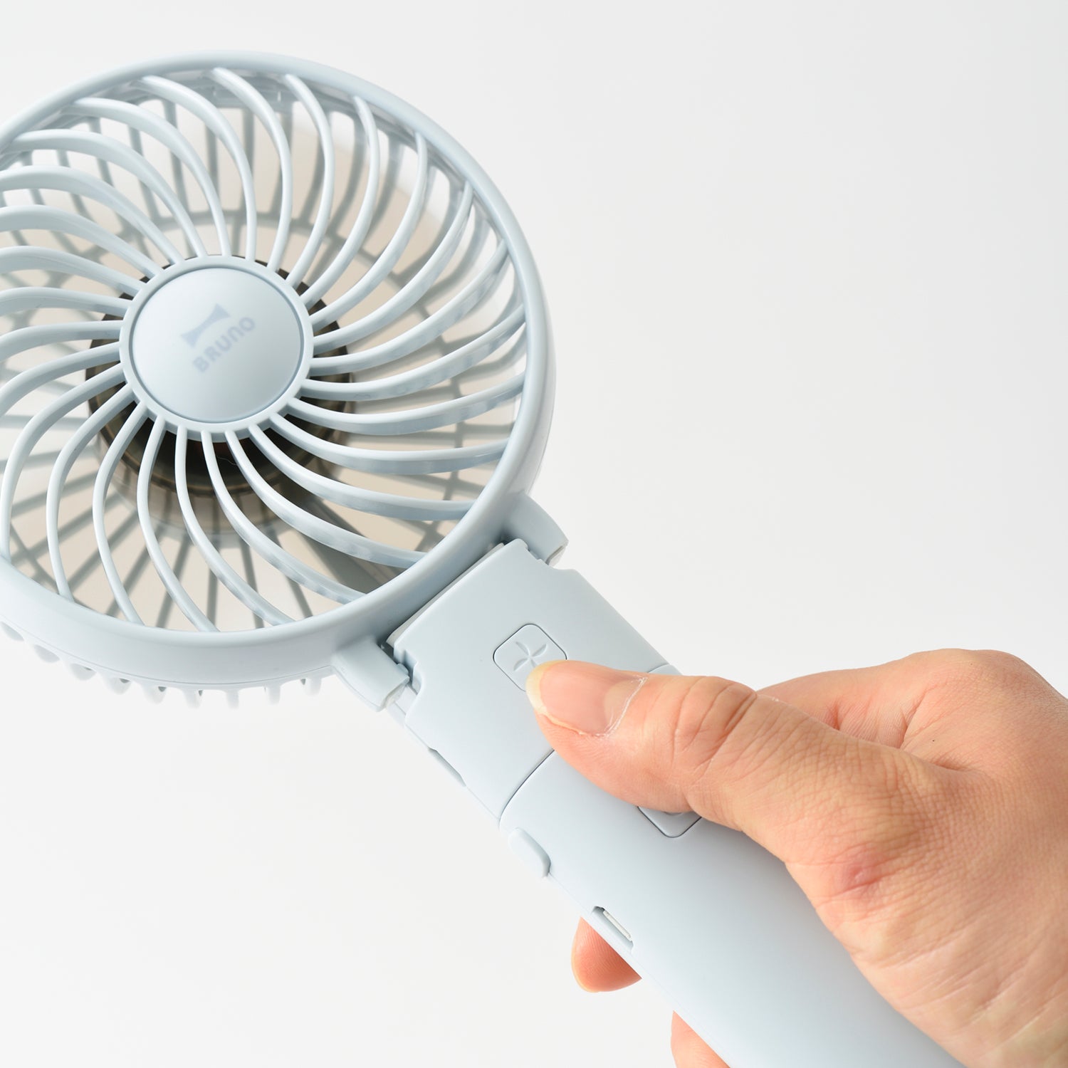 BRUNO Portable Mini Fan - White BDE029-WH