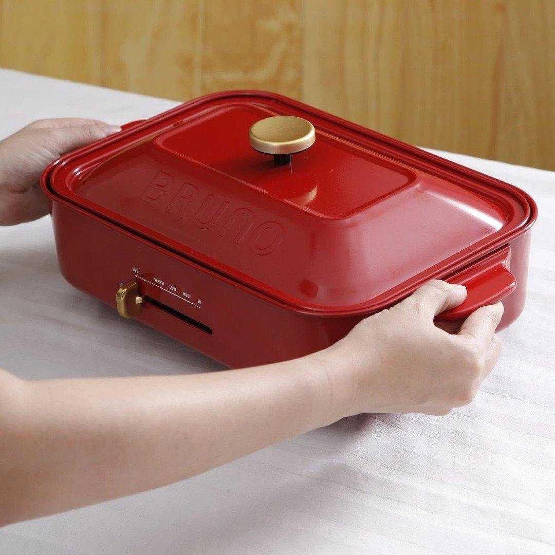 BRUNO Compact Hot Plate (Red) (bundled with 2 plates)